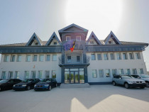 Clădire de birouri de închiriat, zona Calea Borșului