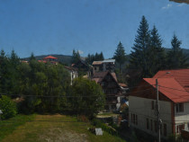 Busteni-Garsoniera de vacanta langa partie