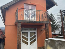 Casă spațioasă de vânzare pe strada Horea