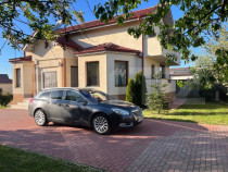 Casa de vanzare D+P+1, 594 mp teren, zona Casa Noastra