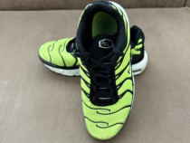 Nike Air Max Plus copii marimea 32 - 20cm