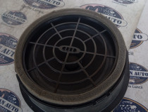 Boxa stanga spate Audi Q3 2012