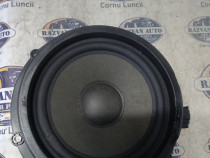 Boxa dreapta spate Porsche Cayenne