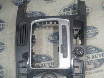 Consola centrala Audi Q5 2010