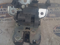 Broasca hayon Volkswagen Jetta 2012