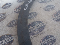 Bandou aripa stanga fata Seat ARONA 2018