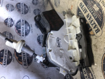 Broasca stanga spate Volkswagen Passat B8 Berlina 2016