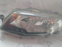 Far Stanga Halogen Skoda Octavia 3 2016