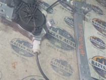 Macara geam dreapta spate Nissan Qashqai 2011
