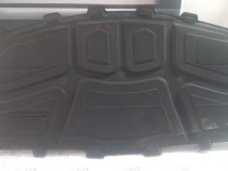 P&acirc;sla capotă Audi A4 B9 2016