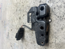 Broasca capota Volkswagen Touareg 2008