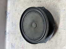 Boxa stanga fata Volkswagen Golf 6 2004