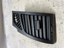 Grila ventilatie stanga BMW Seria 1 E87 2012