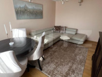 Apartament de vanzare, cu 3 camere, etaj intermediar, decoma