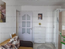 Apartament cu 2 camere, decomandat - zona Calea Bucuresti.