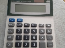 Calculator mic de birou