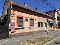 Locație excelentă: Spațiu comercial Reprezentanță sa...