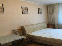 1 camera in zona Steaua