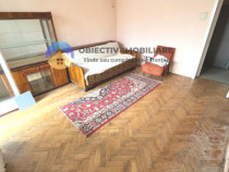 Apartament 3 camere , zona centrala, etaj 1