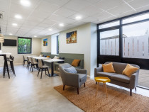 Acces nelimitat la spații de co-working &icirc;n Regus Hermes