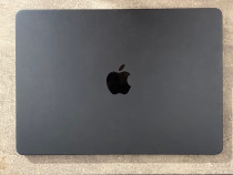 MacBook Air M3 8GB Ram 256GB Stocare ca nou