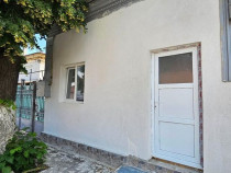 Vând apartament cu o camera, la casa + baie proprie - zo...