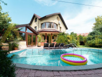Vila de lux 7 camere si 7 bai + Piscina