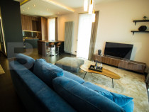 Apartament modern, zona centrala, cu parcare. Ocupabil de la