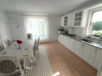 Casa cu garaj, teren 2000mp, chirie , Iaslovat