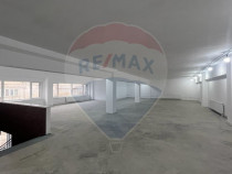 Spatiu comercial de 990mp de inchiriat