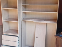 Mobila de birou sa camera