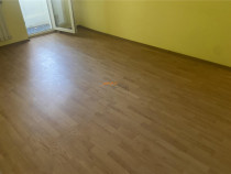 Apareament 4 camere , zona cartier Sud , et 1/4 , 60 mp , li