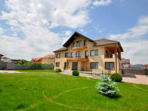 Vilă eleganta Sânpetru / Curte generoasă