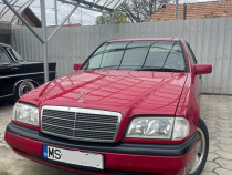 Mercedes-Benz C180