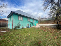 Casa individuala, zona Centrala, 10 ari teren, Prundu Bargau