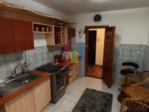 LIBER 3 camere, parter cu balcon 14 m, Semimobilat, Garii