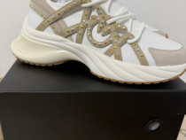 Sneakers Pinko piele