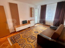 Apartament 2 dormitoare, decomandat, 40 mp, etaj 3, zona Pri