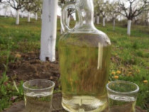 Vand tuica de prune calitate superioara