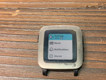 Vând Pebble Time (smartwatch)