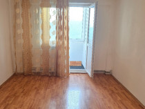 Vand apartament 2 camere decomandat in Deva, zona Micro 15,