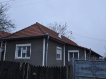 Casa de vanzare in Tasad Dragesti