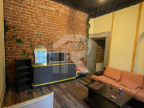 Apartament in vilă 3 camere cu design artistic unic, curte