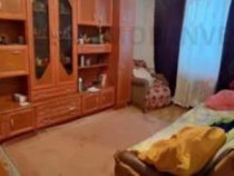 Apartament 3 camere, decomandat - zona Noua