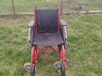 Două căricioare pentru invalizi