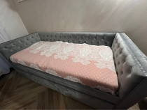 Canapea pentru copii, cu spațiu generos pentru dormit