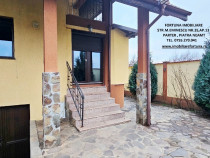 Vila cocheta prevazuta cu beci, terasa, piscina, anexa si teren