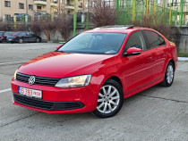 VW Jetta 2012 1.6 TDI 105 CP euro 5 / RATE fara avans