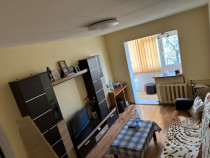 Apartament cu 3 camere de vanzare, situat in zona Inel 2 - G