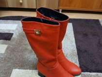 Cizme cu blană pe interior cu fermoar nr. 39 bune la 38